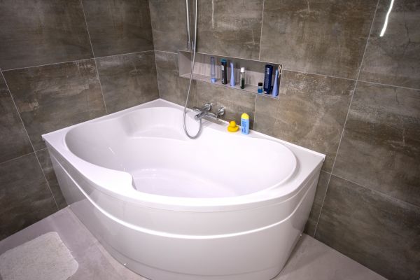 Large Bathtub Installation in Cincinnati